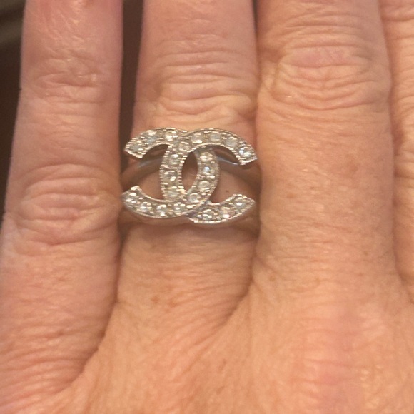 Chanel silver CC Crystal Ring - Picture 2 of 5